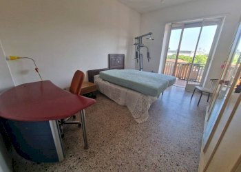 Camera da letto - Three-room apartment corso Torino, 141, Pinerolo - photo 10