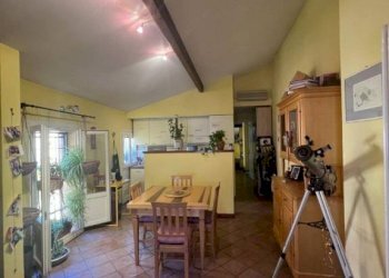 Soggiorno - Bilocale via Altaseta, 10, Bologna (zona Costa Saragozza) - foto 25