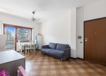 Soggiorno 1. - Bilocale via Padre Alberto Grammatico, Roma (zona Mostacciano) - foto 1