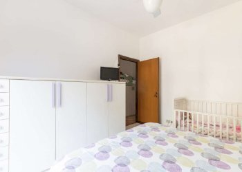 Camera da letto 3. - Bilocale via Padre Alberto Grammatico, Roma (zona Mostacciano) - foto 9