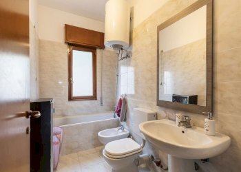 Bagno 1. - Bilocale via Padre Alberto Grammatico, Roma (zona Mostacciano) - foto 14