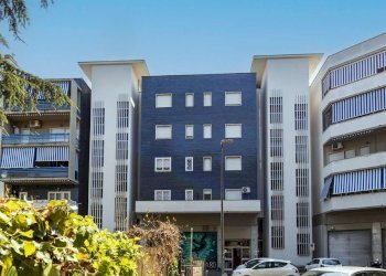 Facciata 2. - Bilocale via Padre Alberto Grammatico, Roma (zona Mostacciano) - foto 29