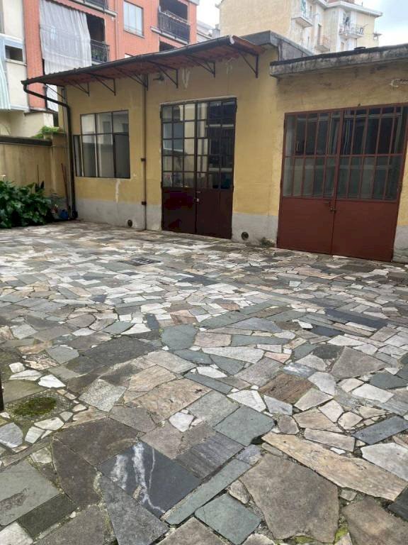 Cortile interno - Warehouse via Nicola Fabrizi, 130, Torino - photo 1