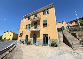 Apartment Via Rovieto Inferiore, Stella - photo 2