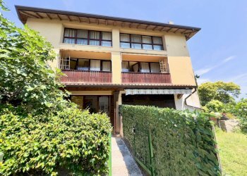 Foto 2 - Trilocale Via Guglielmo Marconi
 
11, Manerba del Garda - foto 2