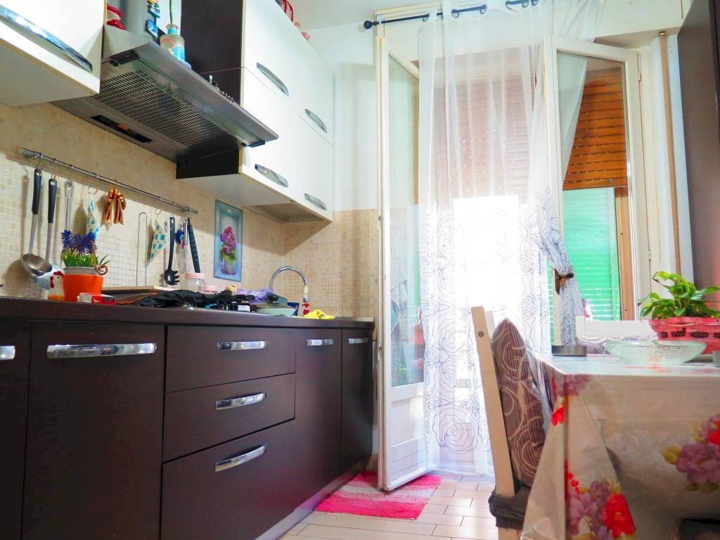 Cucina - Trilocale strada Buffolara, 92A, Parma - foto 1