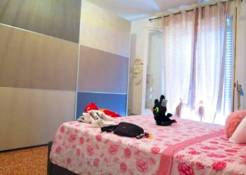 Camera da letto - Trilocale strada Buffolara, 92A, Parma - foto 9