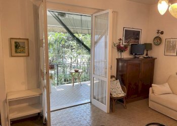 Salone - Villa viale dei Platani, Ravenna (zona Porto Corsini) - foto 5