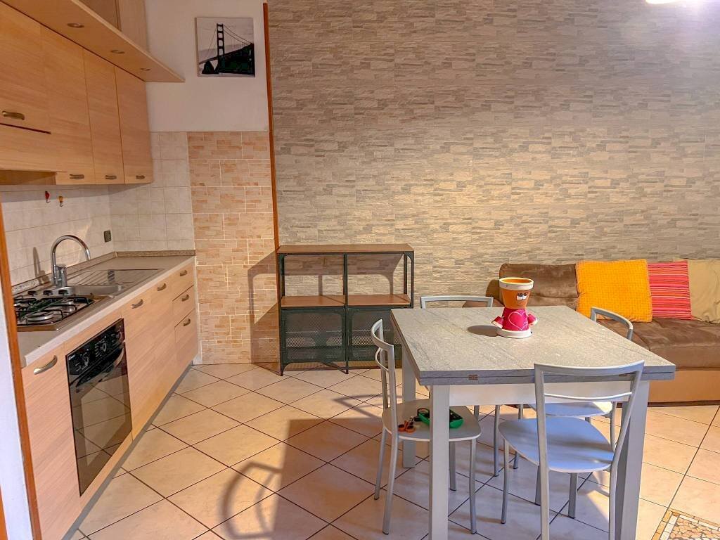 Cucina - Two-room apartment via Montebello, 41, Mariano Comense - photo 2