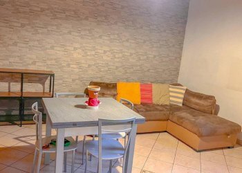 Soggiorno - Bilocale via Montebello, 41, Mariano Comense - foto 4