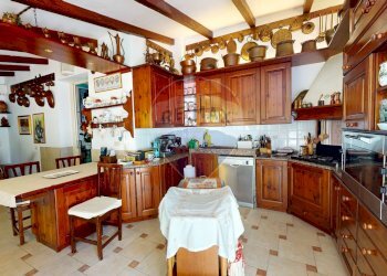 Villa Via Nuova Di Crevari, 169
Voltri, Genova (neighborhood Voltri) - photo 4