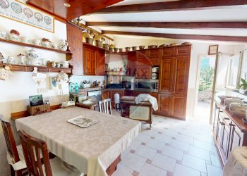 Villa Via Nuova Di Crevari, 169
Voltri, Genova (neighborhood Voltri) - photo 8