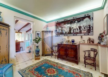 Villa Via Nuova Di Crevari, 169
Voltri, Genova (neighborhood Voltri) - photo 11