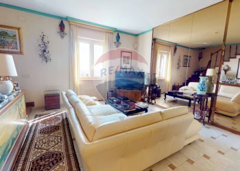 Villa Via Nuova Di Crevari, 169
Voltri, Genova (neighborhood Voltri) - photo 13