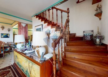 Villa Via Nuova Di Crevari, 169
Voltri, Genova (neighborhood Voltri) - photo 27