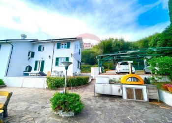 Villa Via Nuova Di Crevari, 169
Voltri, Genova (neighborhood Voltri) - photo 47