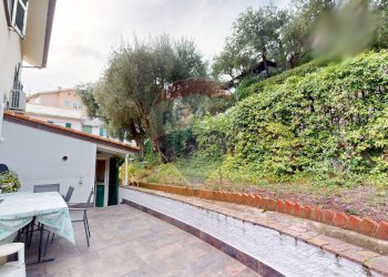Villa Via Nuova Di Crevari, 169
Voltri, Genova (neighborhood Voltri) - photo 51