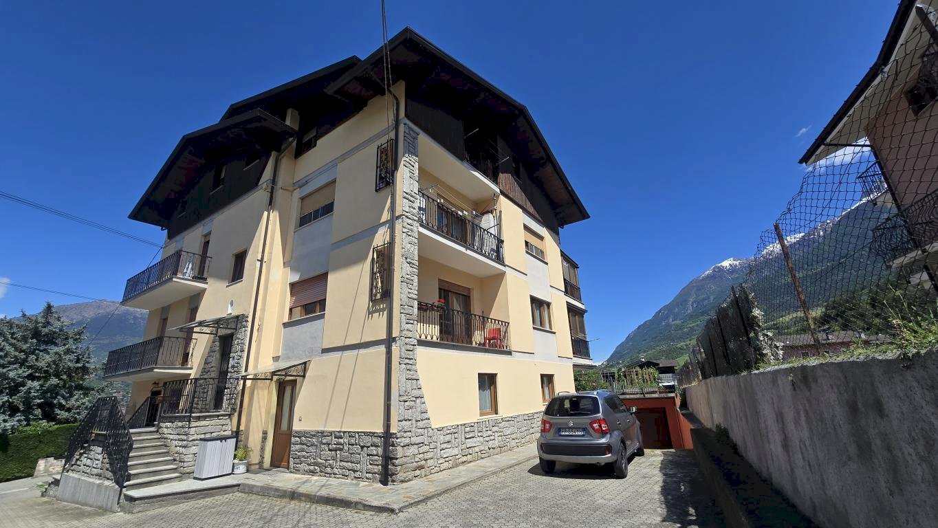 Trilocale Frazione Taxel, 45, Gressan - foto 1