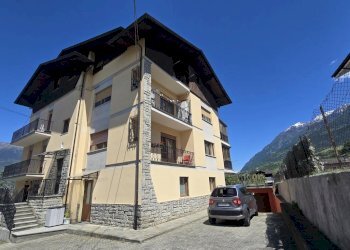 Trilocale Frazione Taxel, 45, Gressan - foto 1