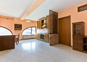Bilocale Via vittorio veneto, Riva presso Chieri - foto 1