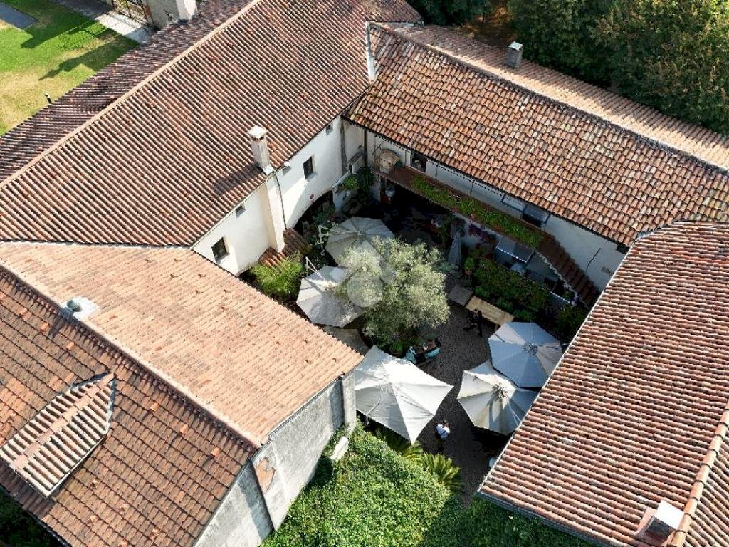 Casa indipendente Via Picchetta, Cameri - foto 1