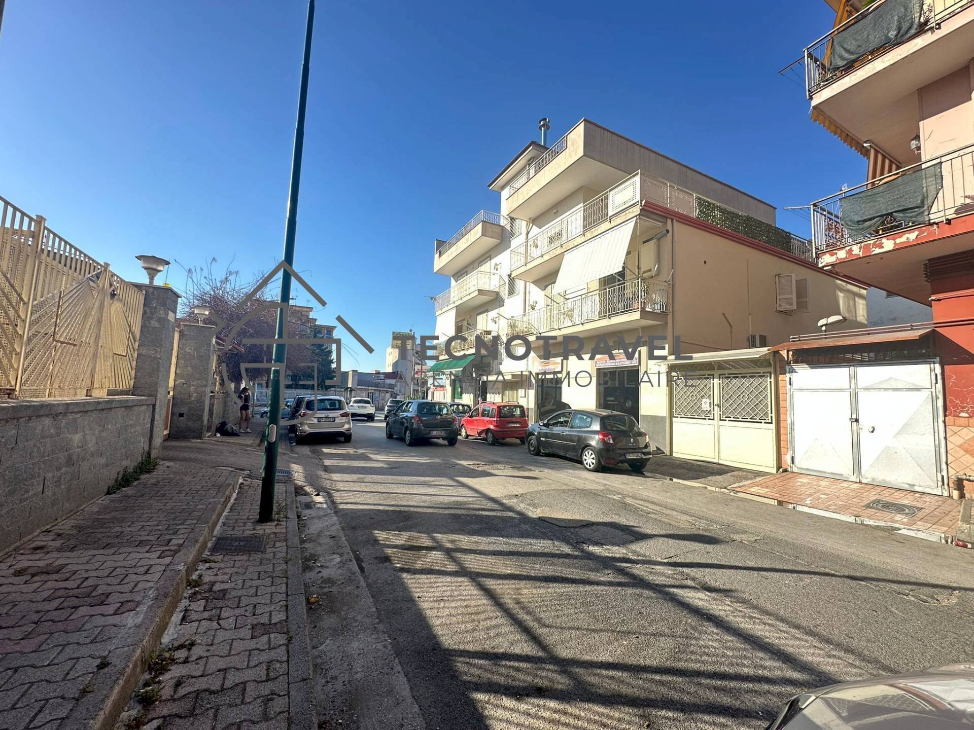 Foto 1 - Commercial Premises via de santis
 
1, Casoria - photo 1