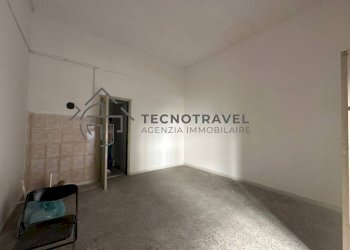 Foto 8 - Locale Commerciale via de santis
 
1, Casoria - foto 8