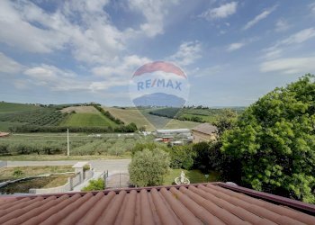 Foto 74 - Casa indipendente Sant'Eusanio del Sangro - foto 71