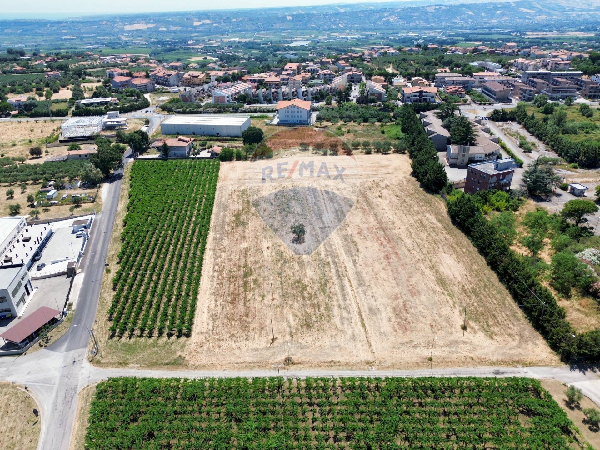 Vista delle montagne - Terreno edificabile Via Colle Minazzo, Santa Maria Imbaro - foto 3