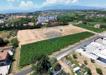 Vista delle montagne - Terreno edificabile Via Colle Minazzo, Santa Maria Imbaro - foto 13