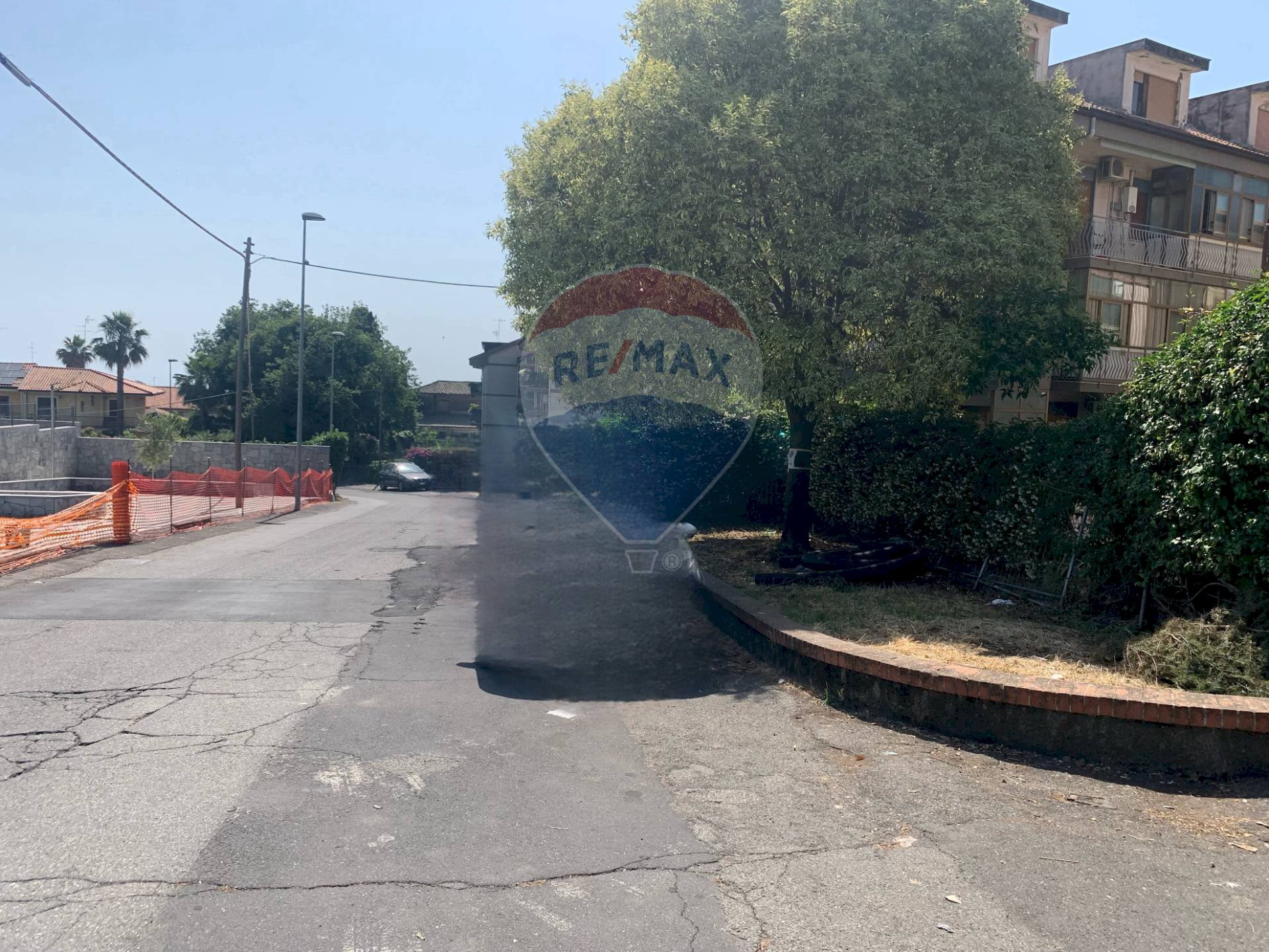 Edificio all\'aperto - Box Via Stazzone
 
15, Aci Sant'Antonio - foto 2