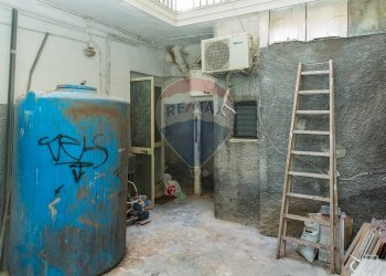 Bagno - Quadrilocale Via Grotte Bianche
 
87, Catania - foto 10