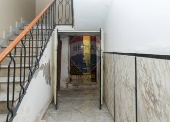 Scale - Quadrilocale Via Grotte Bianche
 
87, Catania - foto 14