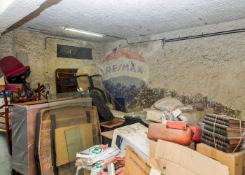 Dispensa di stoccaggio - Quadrilocale Via Grotte Bianche
 
87, Catania - foto 31