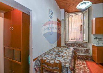 Sala da pranzo - Quadrilocale Via Ex Matrice
 
18, Caltagirone - foto 7