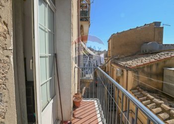 Balcone - Quadrilocale Via Ex Matrice
 
18, Caltagirone - foto 14