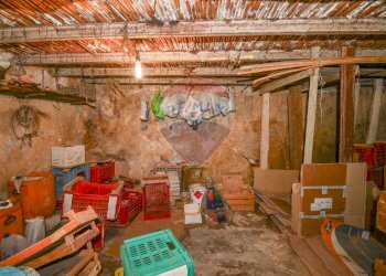 Dispensa di stoccaggio - Quadrilocale Via Ex Matrice
 
18, Caltagirone - foto 18