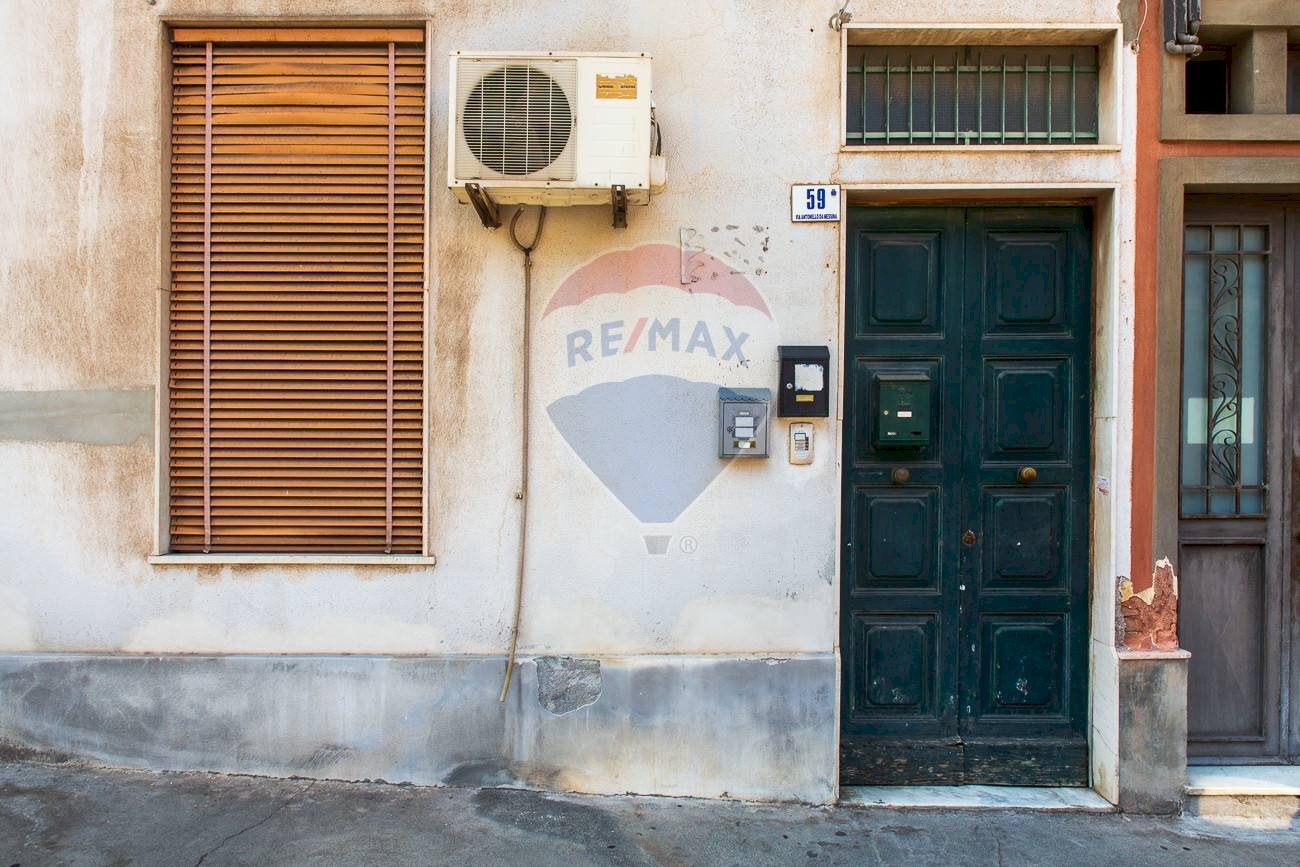 Edificio all\'aperto - Semi-detached house Via Antonello Da Messina
 
59, Catania - photo 2