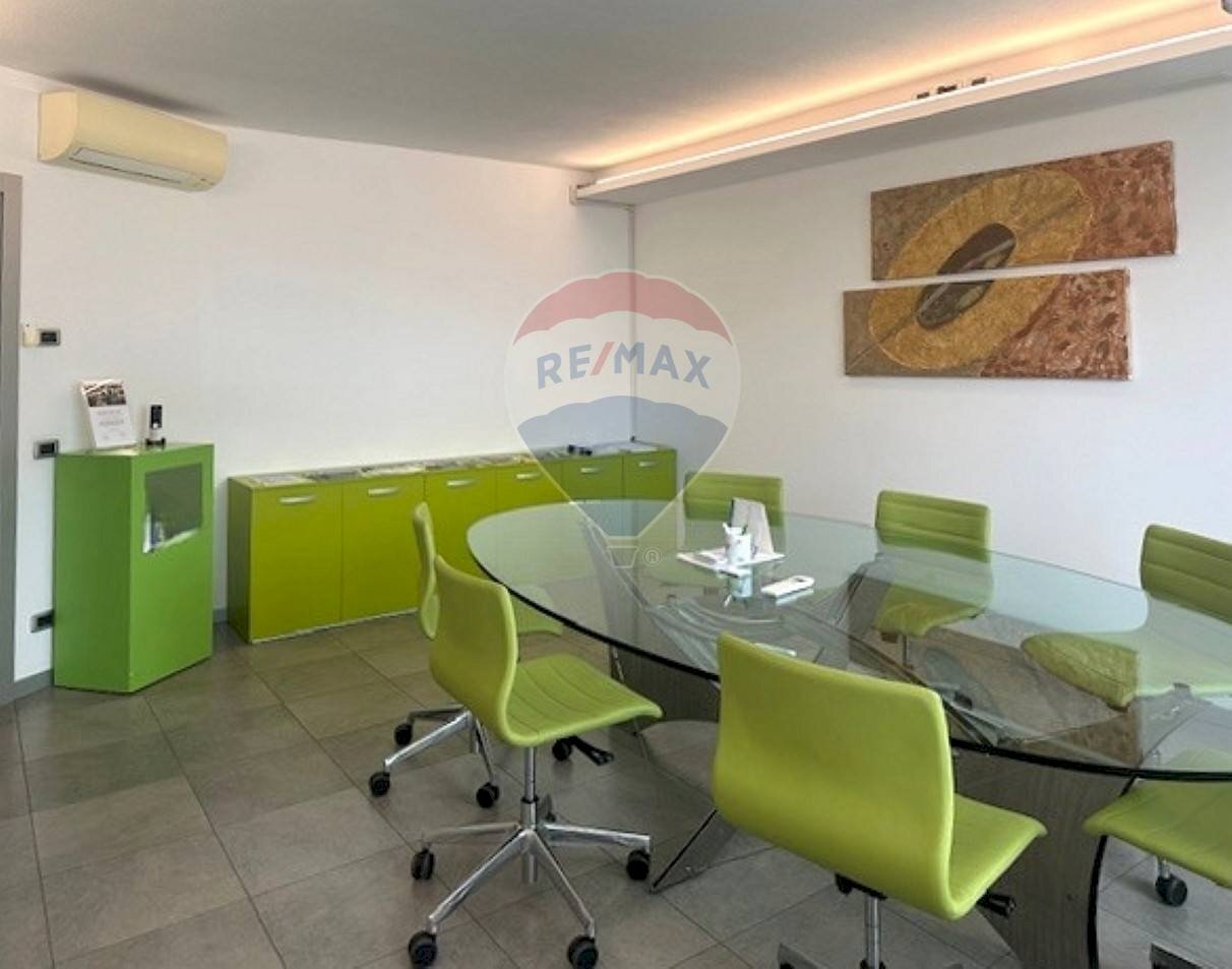 Ufficio - Ufficio Via Case Sparse Europa
 
13, Nembro - foto 1
