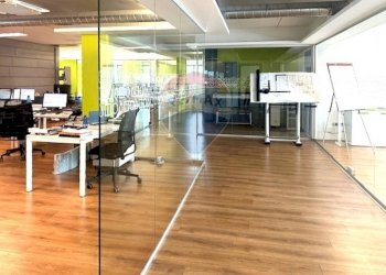 Ufficio - Office Via Case Sparse Europa
13, Nembro - photo 17