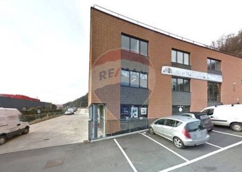 Edificio all\'aperto - Office Via Case Sparse Europa
13, Nembro - photo 40