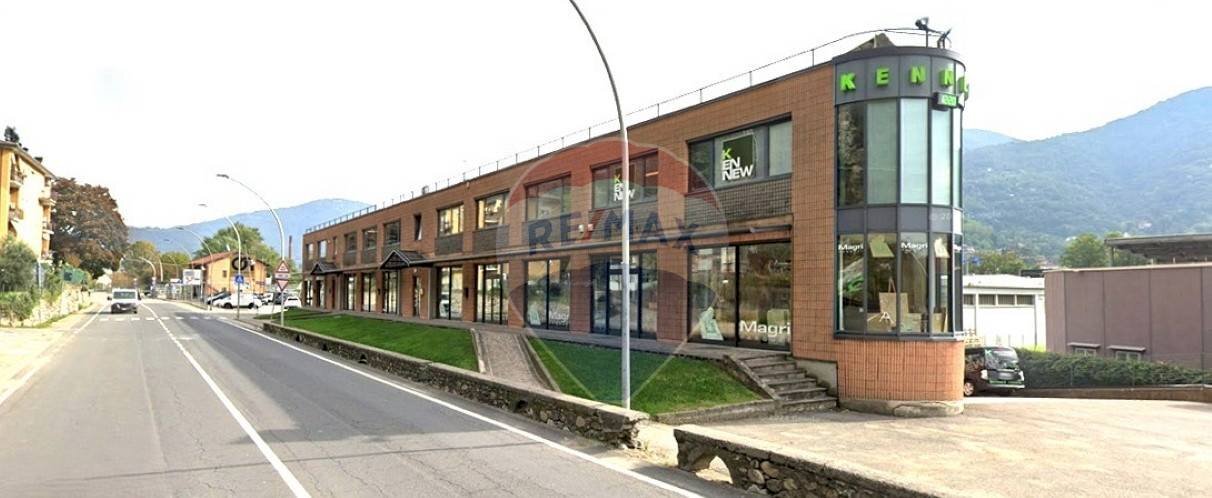 Edificio all\'aperto - Locale Commerciale Via Case Sparse Europa
13, Nembro - foto 2