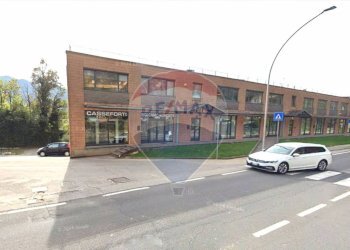 Edificio all\'aperto - Locale Commerciale Via Case Sparse Europa
 
13, Nembro - foto 39