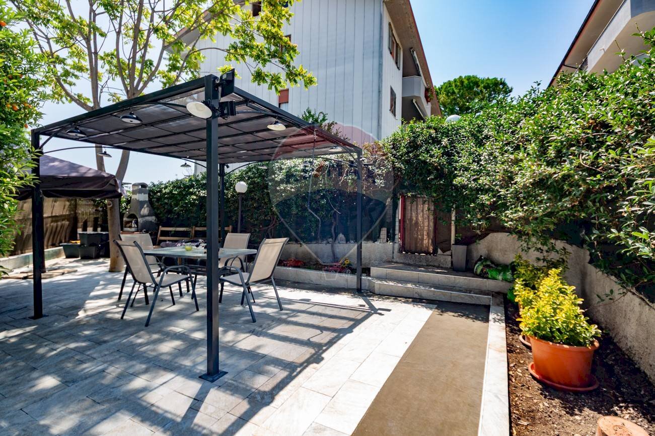 Terrazza - Appartamento Via Degli Ernici
 
10, Chieti - foto 3