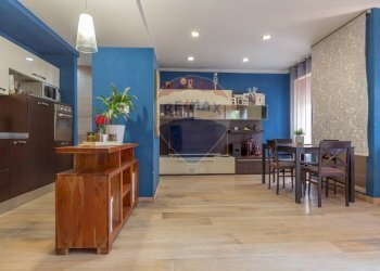 Sala da pranzo - Appartamento Via Degli Ernici
 
10, Chieti - foto 7