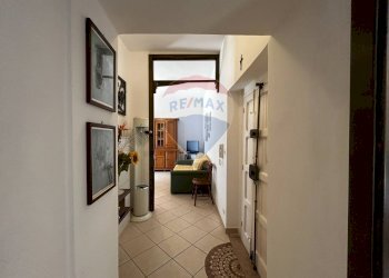 Hall / corridoio - Trilocale Via Nazario Sauro
 
28, Ischitella - foto 13