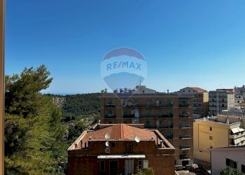 Edificio all\'aperto - Trilocale Via Nazario Sauro
 
28, Ischitella - foto 18