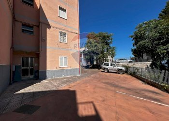 Edificio all\'aperto - Trilocale Via Nazario Sauro
 
28, Ischitella - foto 27