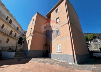 Edificio all\'aperto - Trilocale Via Nazario Sauro
 
28, Ischitella - foto 29