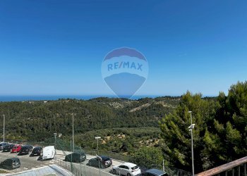 Edificio all\'aperto - Trilocale Via Nazario Sauro
 
28, Ischitella - foto 30